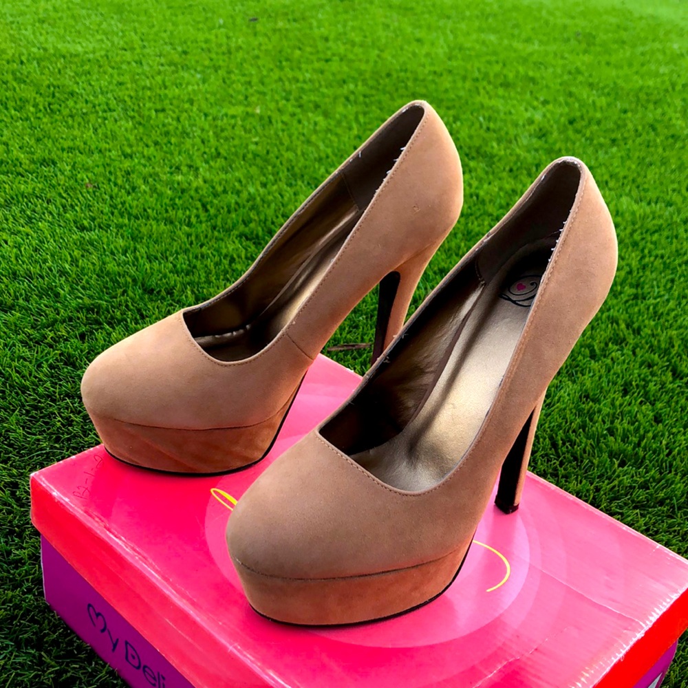 Women’s Tan Stiletto Heel